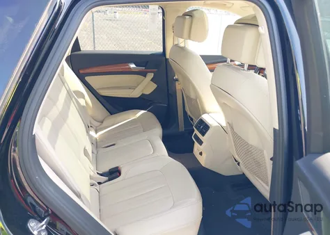 2021 Audi Q5 Premium Plus 45 Tfsi Quattro S Tronic z USA, uszkodzony, nr VIN WA1BAAFY7M2015589